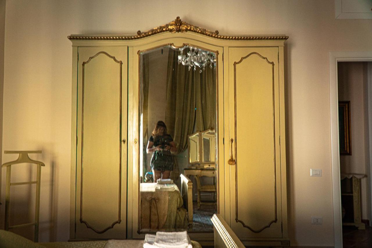 Palazzo Capece Appartement Caivano Buitenkant foto